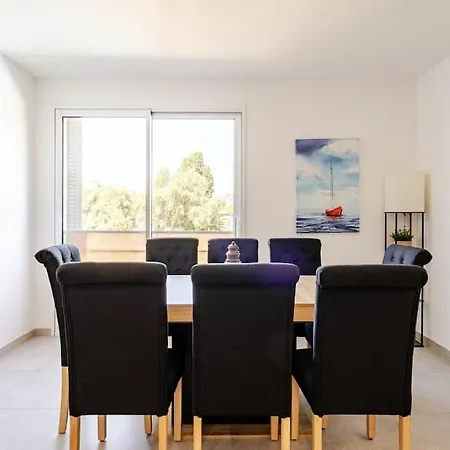 Newly Built With Pool, Walk To The 앙티브