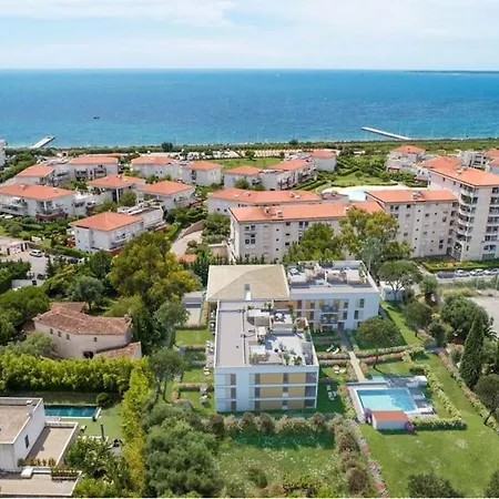 Newly Built With Pool, Walk To The * Antibes