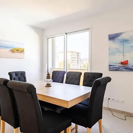 Apartment Newly Built With Pool, Walk To The Antibes