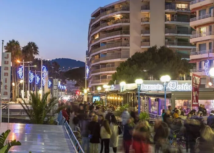 Διαμέρισμα Newly Built With Pool, Walk To The Αντίμπ
